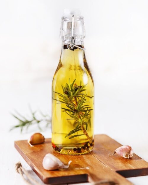 Make Extra Spices into Infused Oil